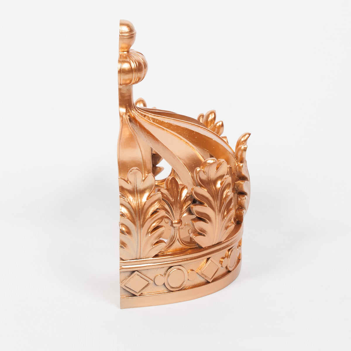 Gold Crown Wall Canopy in Resin Wall art CasaFenix