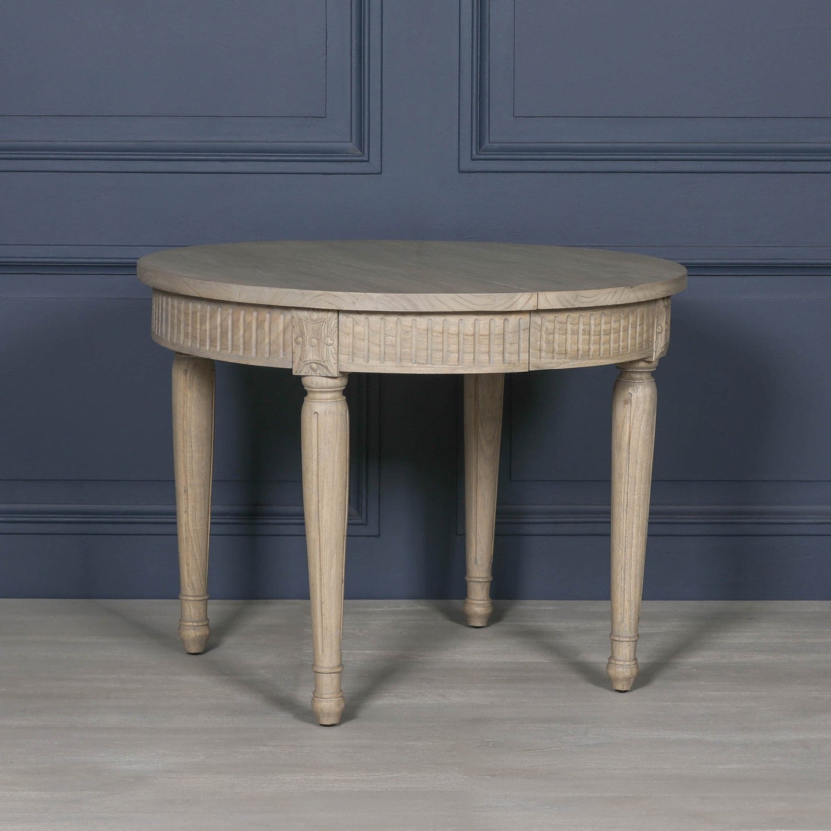 White Cedar Extendable Dining Table 100cm to 199cm Rustic Carved Detail Dining table CasaFenix