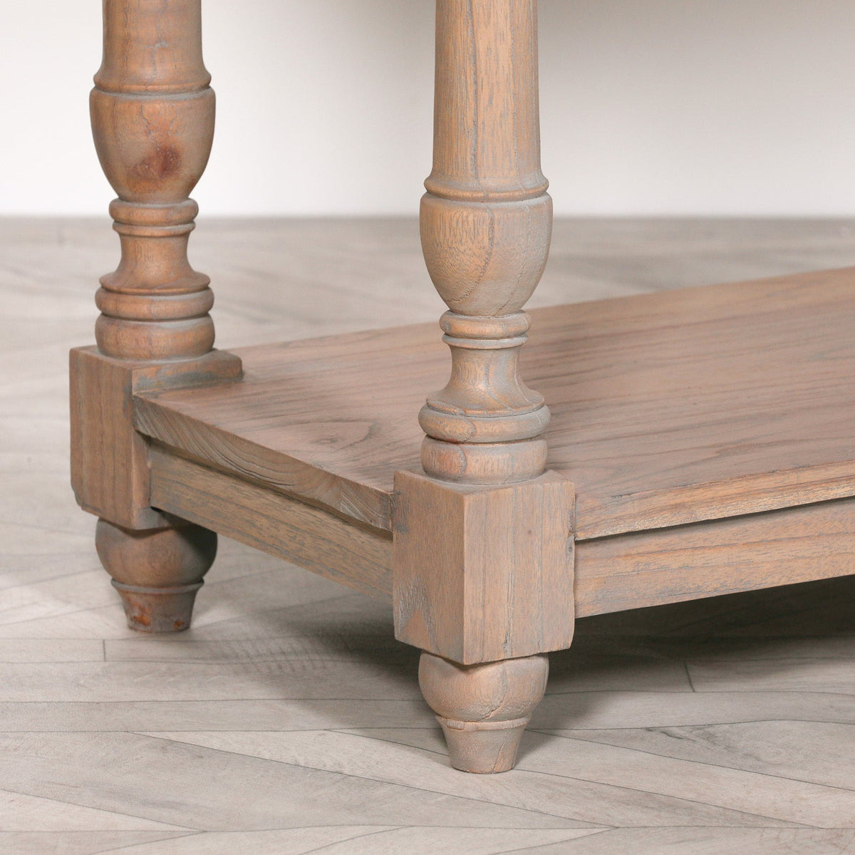 White Cedar Breakfront Console Table with Turned Legs 152cm Rustic Finish Console table CasaFenix