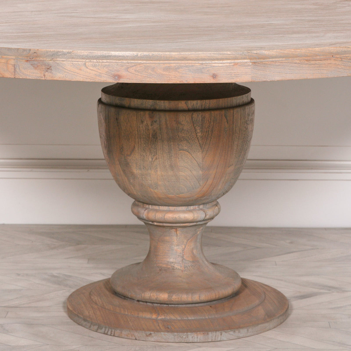 Rustic Round Pedestal Dining Table in White Cedar | 162cm Dining table CasaFenix