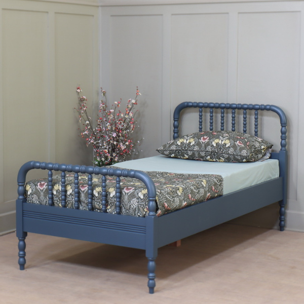 Carved Curve & Ball Solid Mahogany Bed. Farrow & Ball colour match of your choice. Beds & Bed Frames CasaFenix